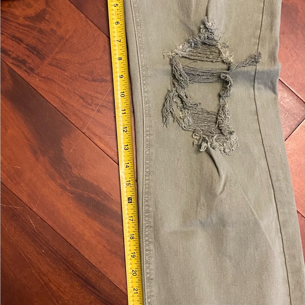 Risen Jeans in Olive Green